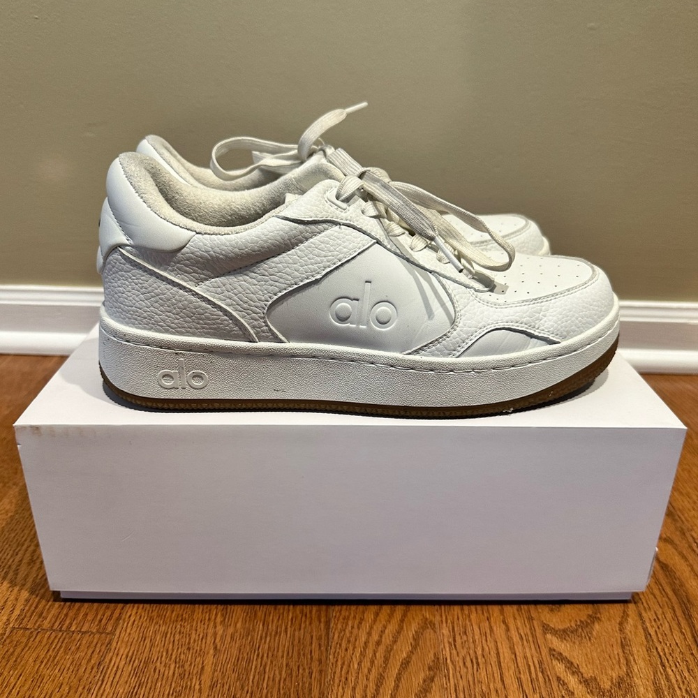 ALO Yoga Recovery Mode Sneakers